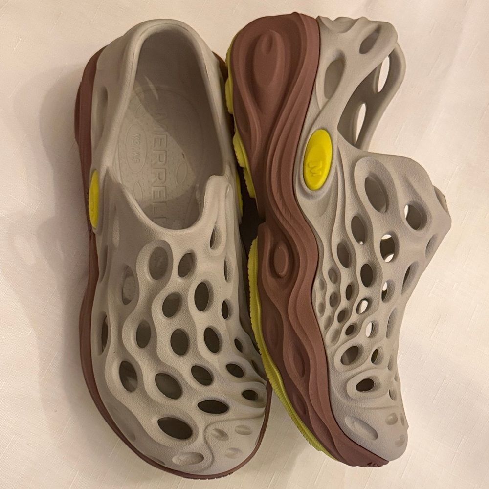Merrell Hydro Next Gen Mocs.   Silver/Antler.  NEW